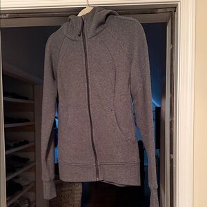 Gently worn lululemon scuba full zip hoodie. Size 8.